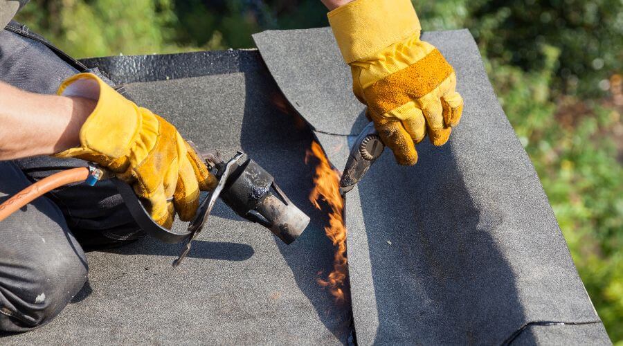 Professional flood damage restoration services in Midland, MI